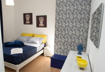 Casa vacanze Ines has Balcony rooms