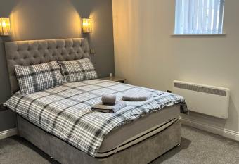 Paramount Suites allows 18 year olds to book a room