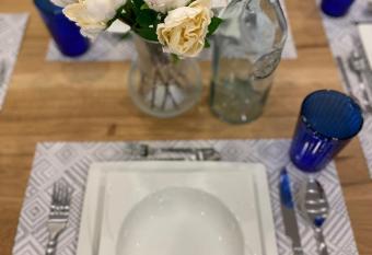 #lowcosthighcomfort has Balcony rooms