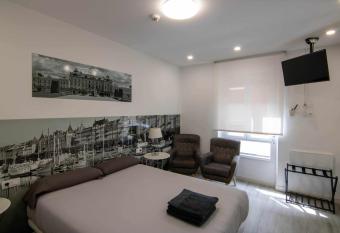 Suite estocolmo has Balcony rooms