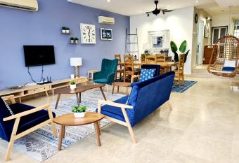 Ocean 11              Miami Beach BigGroup 5 bedroom 4 Bathroom has Balcony rooms