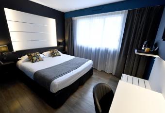 H  tel Des Quatrans has Balcony rooms