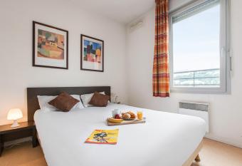 Appart City Classic Lyon Vaise St Cyr has Balcony rooms