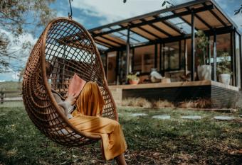 Blackwood Cabin has Balcony rooms