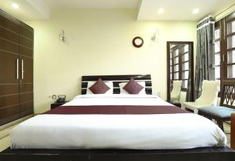 Hotel Livia Residency allows 18 year olds to book a room