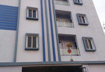 FEEL LIKE HOME near Cricket stadium has Balcony rooms