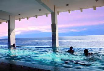 Mirage Colombo has Balcony rooms