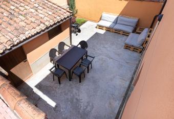 URIBE-ENEA Casa sola con amplio patio en Elciego con visita a bodega has Balcony rooms