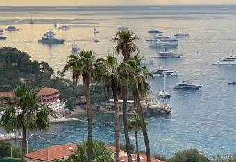 Monte Carlo sea view Villa Medicis 10 min walking to Casin   has Balcony rooms