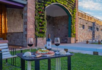 Hotel de campo Haras Los Abuelos has Balcony rooms