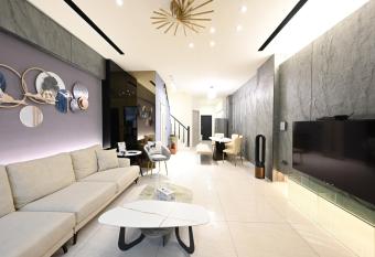              -              -          Ktv          has Balcony rooms