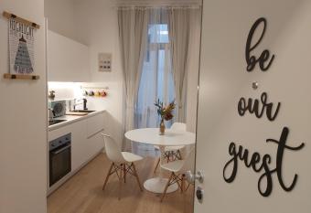 La Casa di Adele - your Home in Trieste has Balcony rooms
