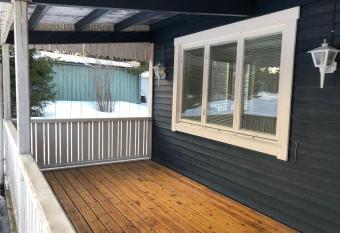 Fj  lln  ra Stuga i J  mtland has Balcony rooms