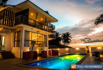 AV Suites allows 18 year olds to book a room