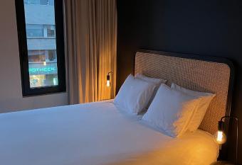 Casa Clementina - 3 Bedroom Apartment in a Art-Nouveau House has Balcony rooms