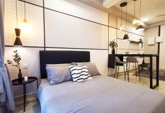 Meridin Medini Sovo @ UHA allows 18 year olds to book a room