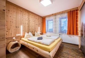 Heiserhof App Kirsche has Balcony rooms