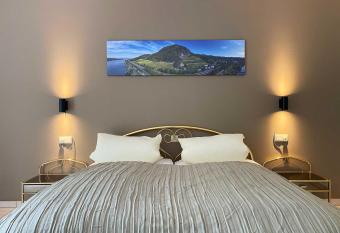 Weingut Pieper - Vinothek & Hotel am Drachenfels has Balcony rooms