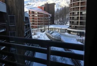 Flavia Studio Residence Grandourse has Balcony rooms