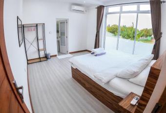 Akiri Surf Residence has Balcony rooms