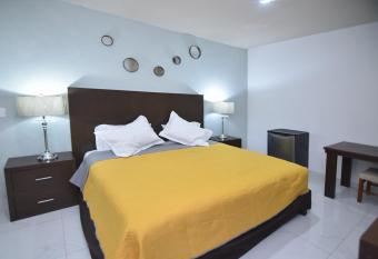 HOTEL MI HERMOSO DOLORES allows 18 year olds to book a room