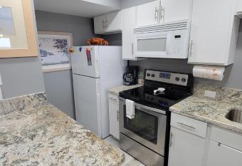 Great Family Condo with EZ Beach Access & SpaceX view Gulfview II #604 has Balcony rooms