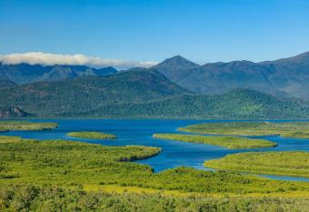 Vista Hinchinbrook has Balcony rooms