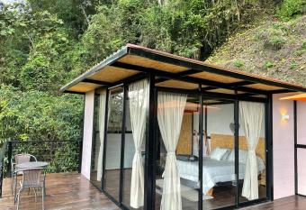 Bal   Glamping has Balcony rooms