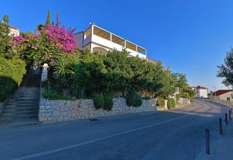 Apartments Biba has Balcony rooms