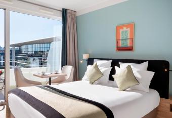 Residhome Nice A  roport has Balcony rooms