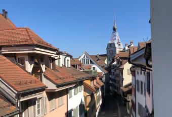 Casa Koraal - Old Town Zug allows 18 year olds to book a room