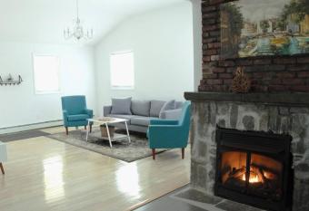 Schunemunk Mnt hse 15 mins to Legoland &woodbury has Balcony rooms