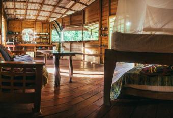 Little Corn Natural Reserve Big Wooden House has Balcony rooms