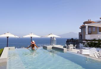 Hotel Corallo Sorrento has Balcony rooms