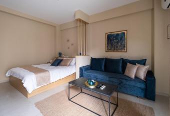 Studio Dieci has Balcony rooms