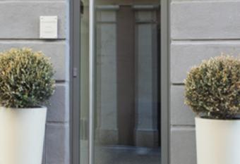 Casa Valentina allows 18 year olds to book a room