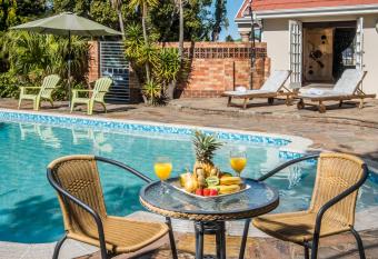 Bhotani-on-Bax allows 18 year olds to book a room