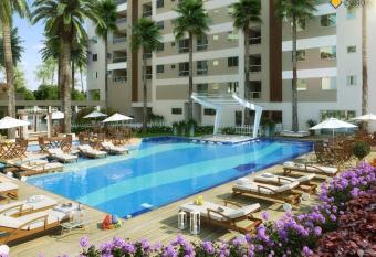 Apartamento novo frente mar com piscina em Home Club allows 18 year olds to book a room