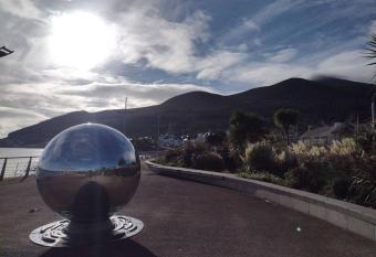 33 Valentia place allows 18 year olds to book a room