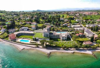 Park Hotel Casimiro has Balcony rooms