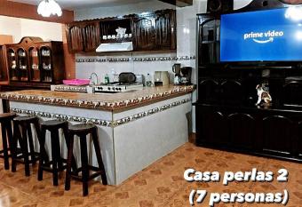Casa perlas has Balcony rooms