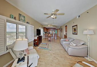 Summerchase #1208 has Balcony rooms