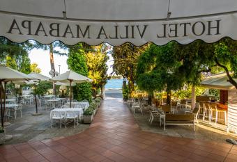 Hotel Villa Mabapa has Balcony rooms