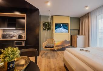 Rioca Stuttgart Posto 4 allows 18 year olds to book a room