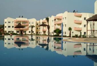 Appartement 2    MOHAMMEDIA allows 18 year olds to book a room