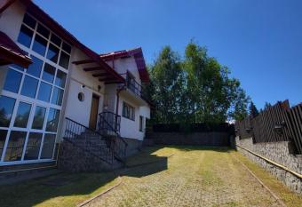 Vila de vis Poiana Brasov has Smoking/Balcony rooms