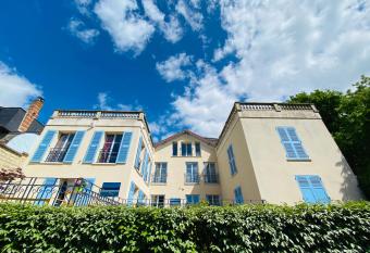 Villa Talisman has Balcony rooms