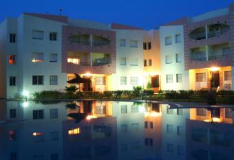 Appartement 8    MOHAMMEDIA allows 18 year olds to book a room