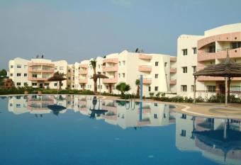 Appartement 11    MOHAMMEDIA allows 18 year olds to book a room