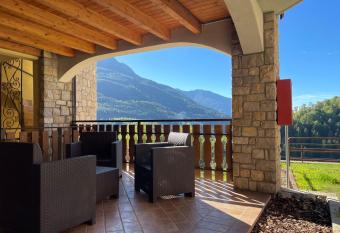 Appartamento a Monno con vista MOZZAFIATO has Balcony rooms
